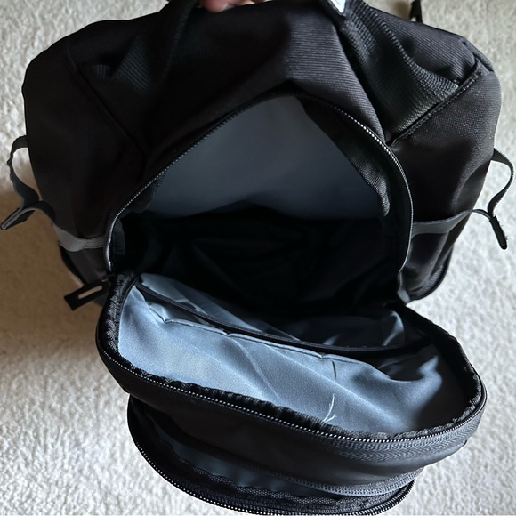 Nike Boys Black Baseball Backpack - Picture 3 of 5